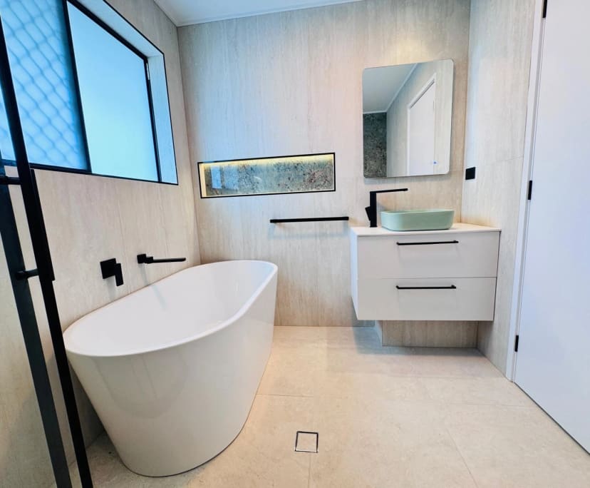 Whole property with 3 rooms for rent