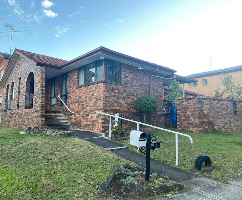 Room in a share house