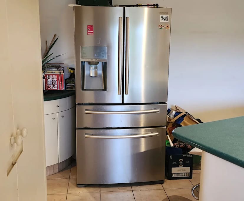 $325, Share-house, 4 bathrooms, Mermaid Waters QLD 4218