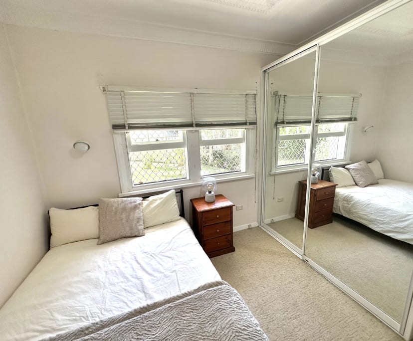 Room in a share house