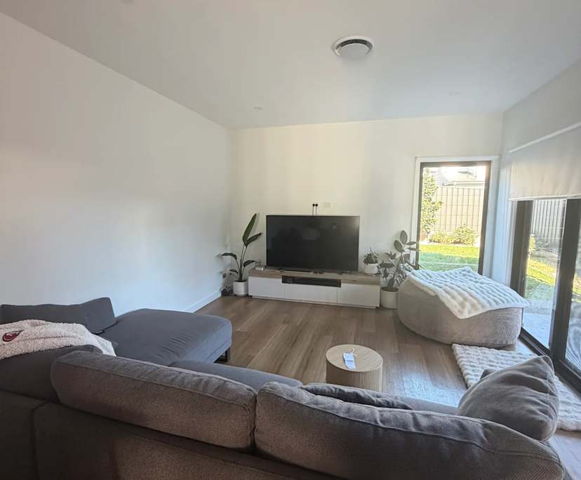 Furnished room with own bathroom