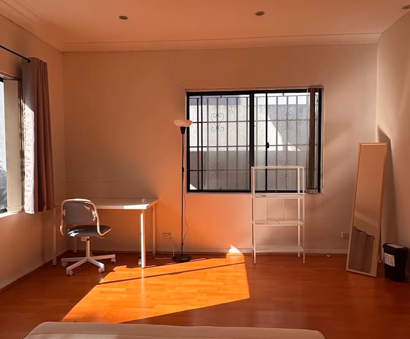 Furnished room in a share house