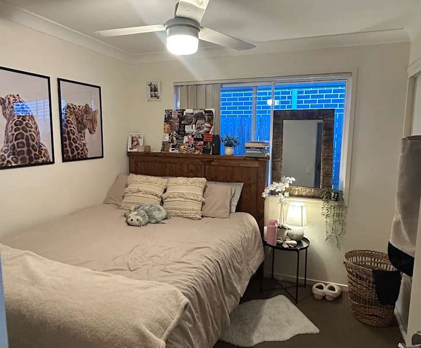 Unfurnished room in a share house