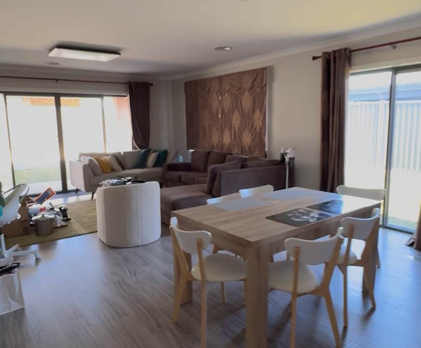 propertyImage