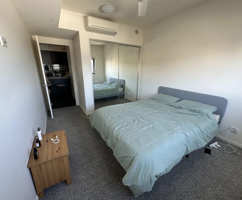 2 Rooms for Rent in South Brisbane, Brisbane 250...