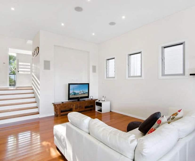 $325, Share-house, 4 bathrooms, Elanora QLD 4221