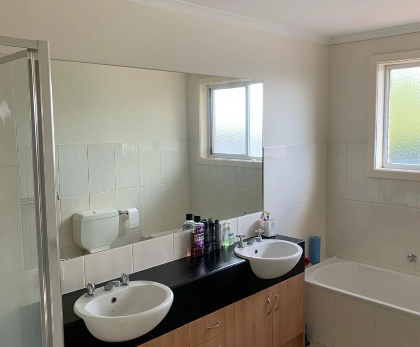 $250, Flatshare, 3 bathrooms, Oakleigh East VIC 3166