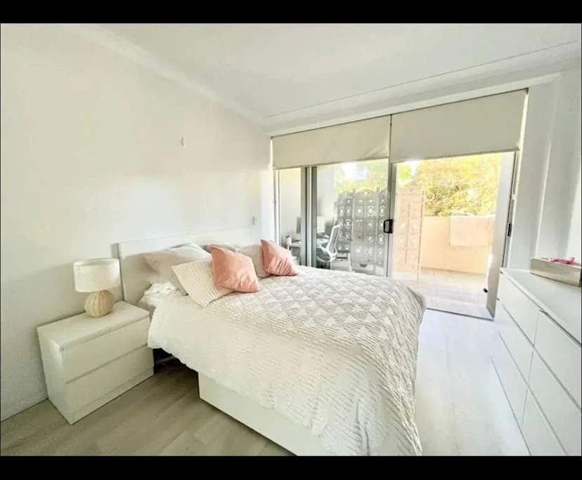 Furnished room with own bathroom