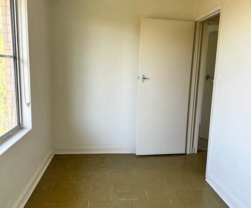 Unfurnished room in a share house