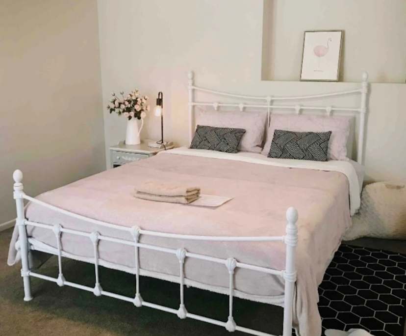 Unfurnished room with own bathroom