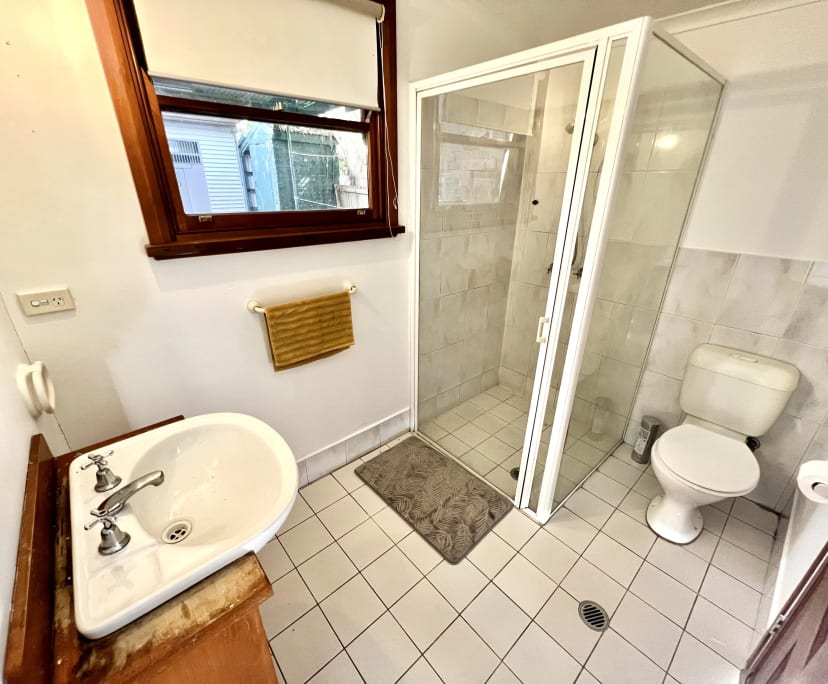 $380, Share-house, 4 bathrooms, Glebe NSW 2037