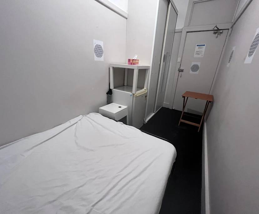 $330, Share-house, 6 bathrooms, Darlinghurst NSW 2010