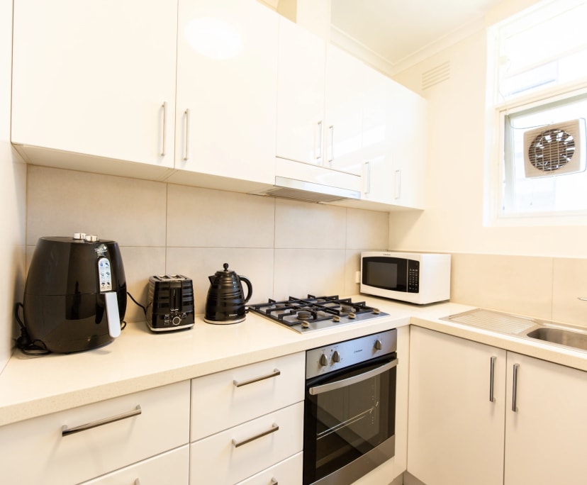 $375, Flatshare, 3 bathrooms, Elwood VIC 3184