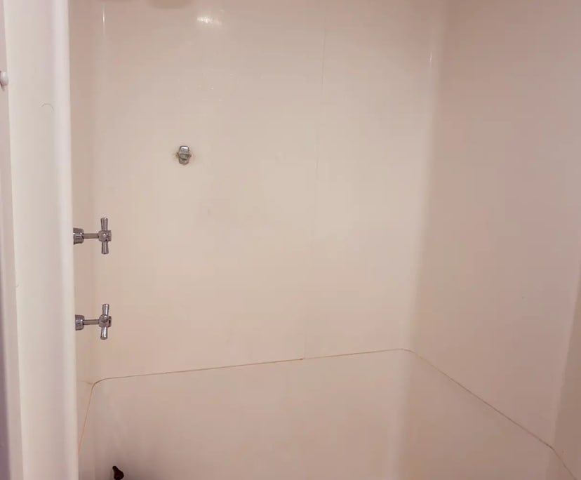 Furnished room with own bathroom