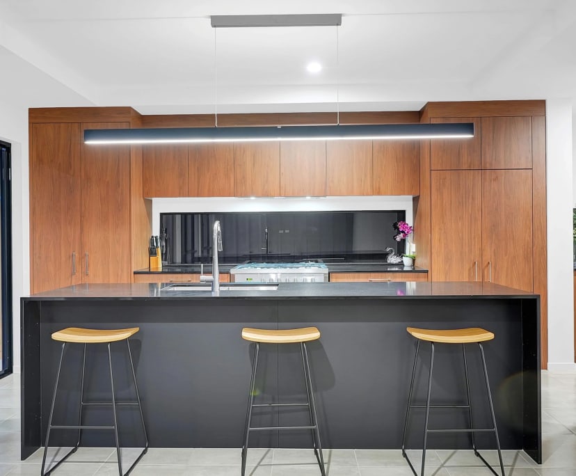 $650, Homestay, 4 bathrooms, Smithfield QLD 4878