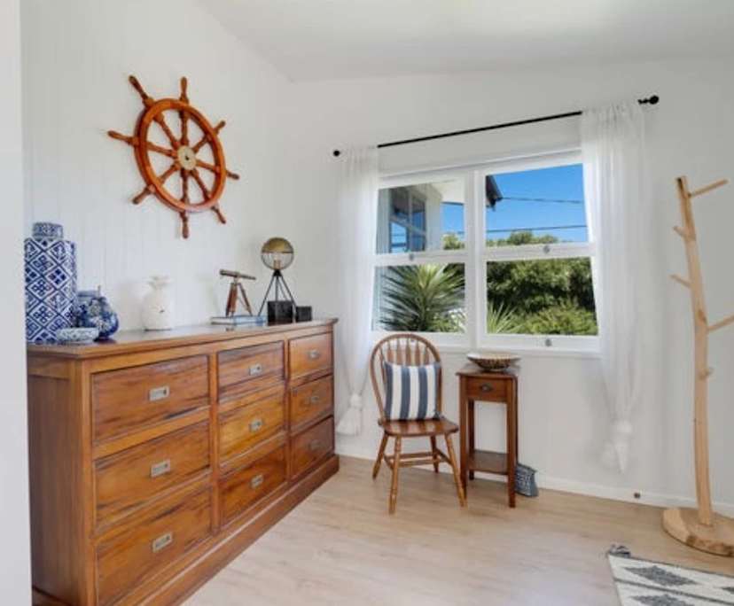 $325, Share-house, 4 bathrooms, Labrador QLD 4215