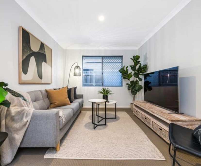 Room in a share house