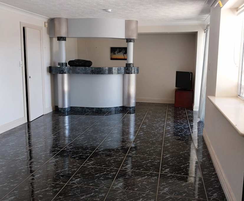 Room in a share house