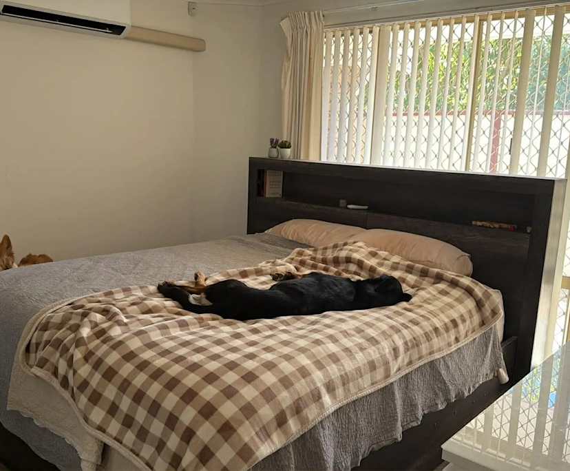 Unfurnished room in a share house