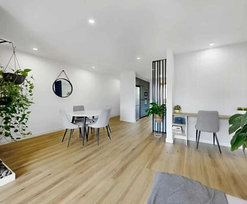 Unfurnished room in a flatshare