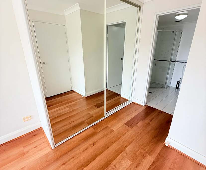 Furnished room with own bathroom