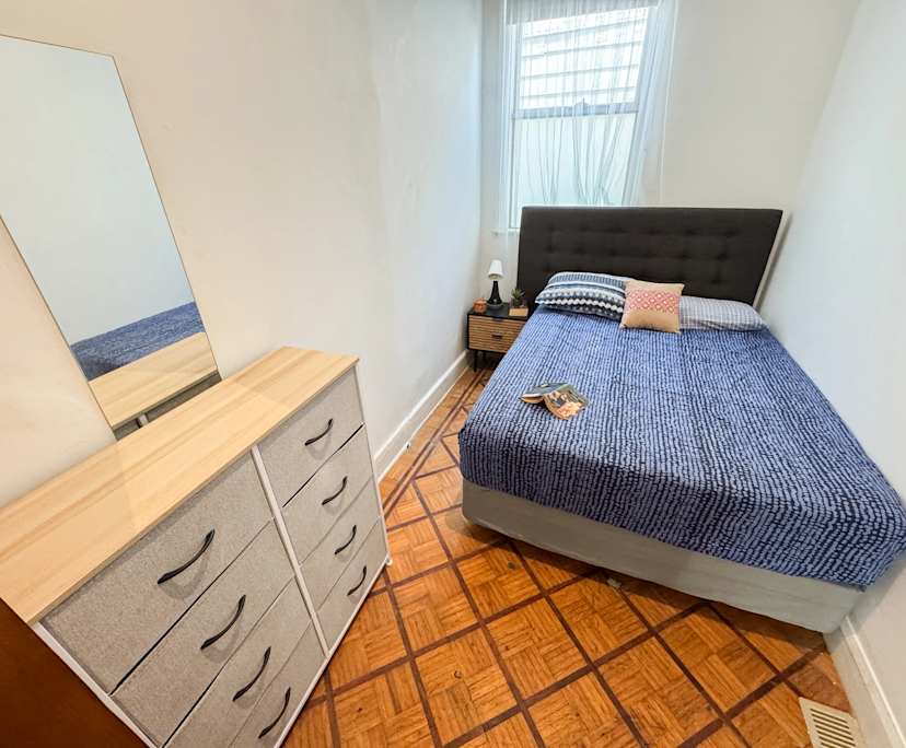 $350, Share-house, 6 bathrooms, Balaclava VIC 3183