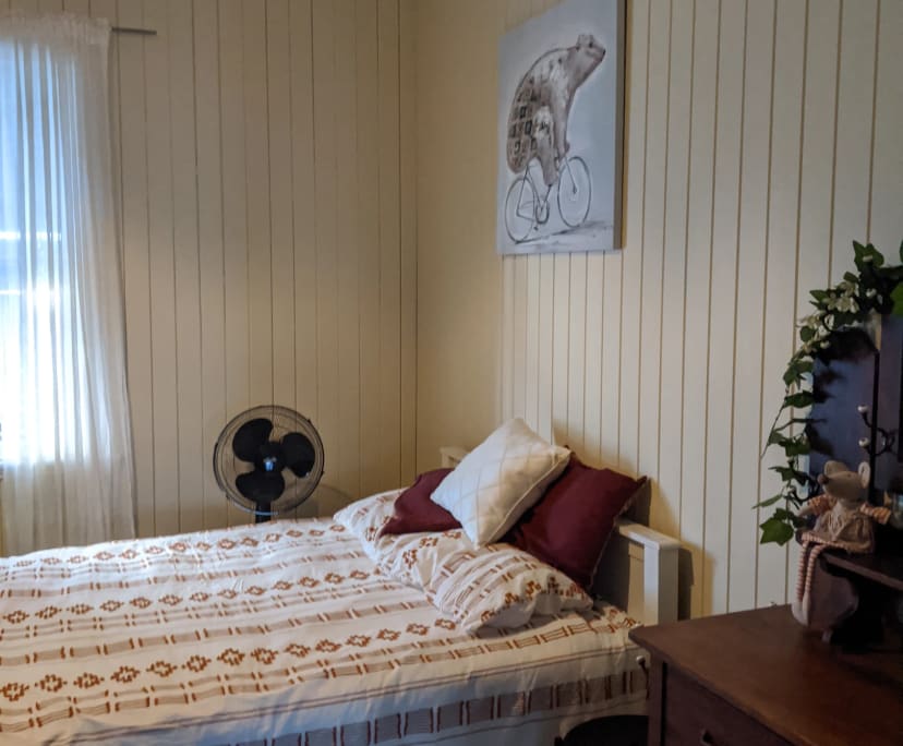 Room in a share house