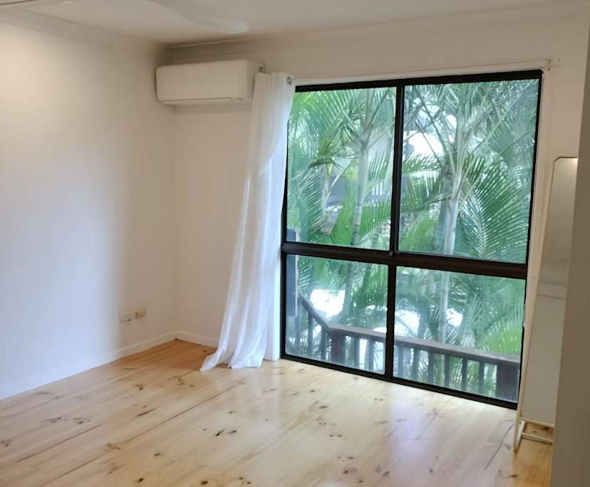 Unfurnished room in a share house