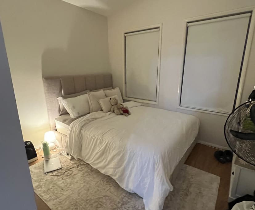 Room in a share house