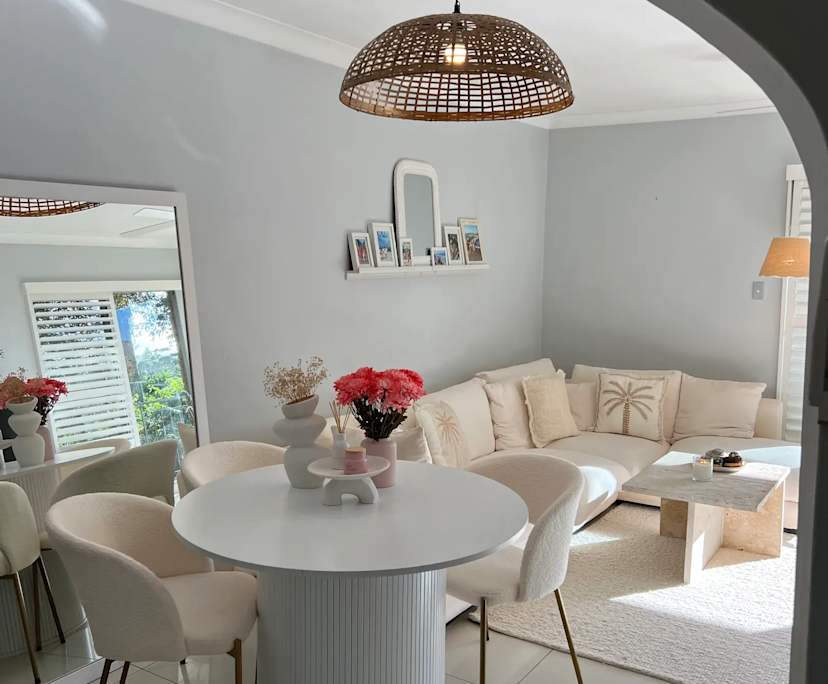 Unfurnished room in a flatshare