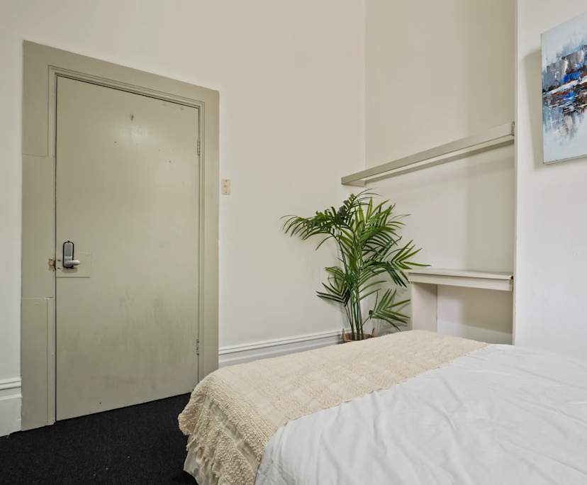 $330, Flatshare, 6 bathrooms, Surry Hills NSW 2010