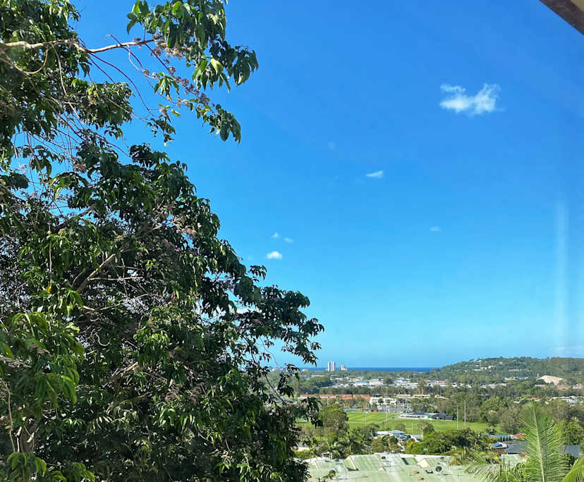 $340, Flatshare, 3 bathrooms, Currumbin Waters QLD 4223