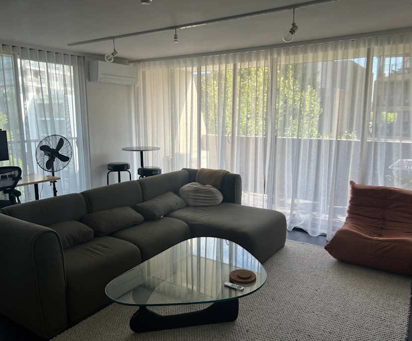 Furnished room with ensuite in a flatshare