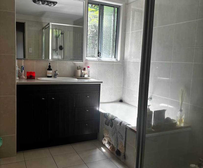 $295, Share-house, 3 bathrooms, Ashgrove QLD 4060