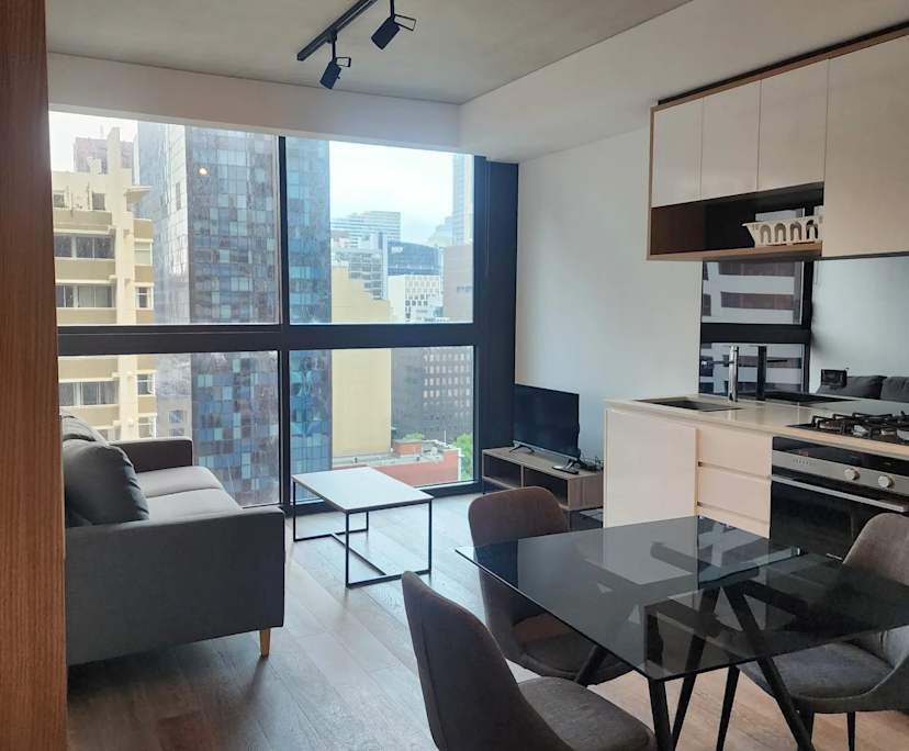 $800, Whole-property, 2 bathrooms, Melbourne VIC 3000