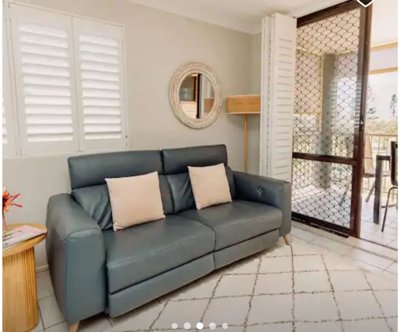 Furnished room in a flatshare