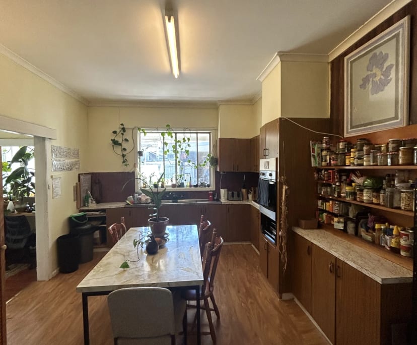 Room for Rent in Thornbury, Melbourne 132, Unfurn...