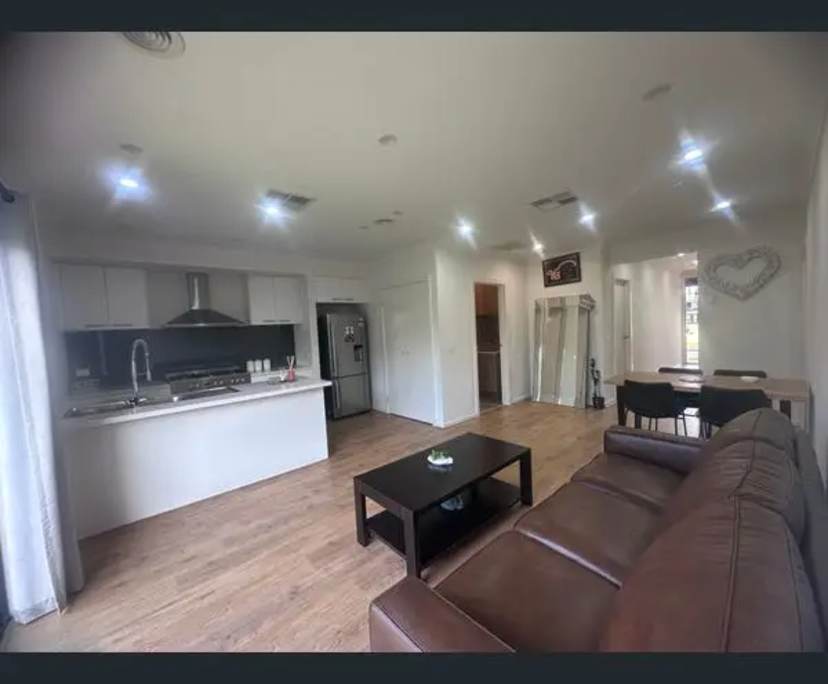 $180, Share-house, 3 bathrooms, Strathtulloh VIC 3338