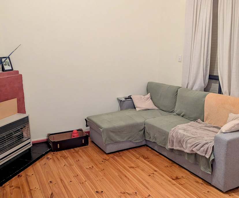 Unfurnished room in a share house
