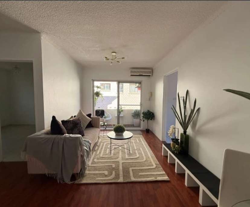 Unfurnished room in a flatshare