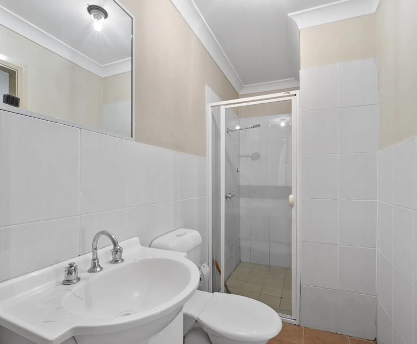 $395, Studio, 1 bathroom, Enmore NSW 2042