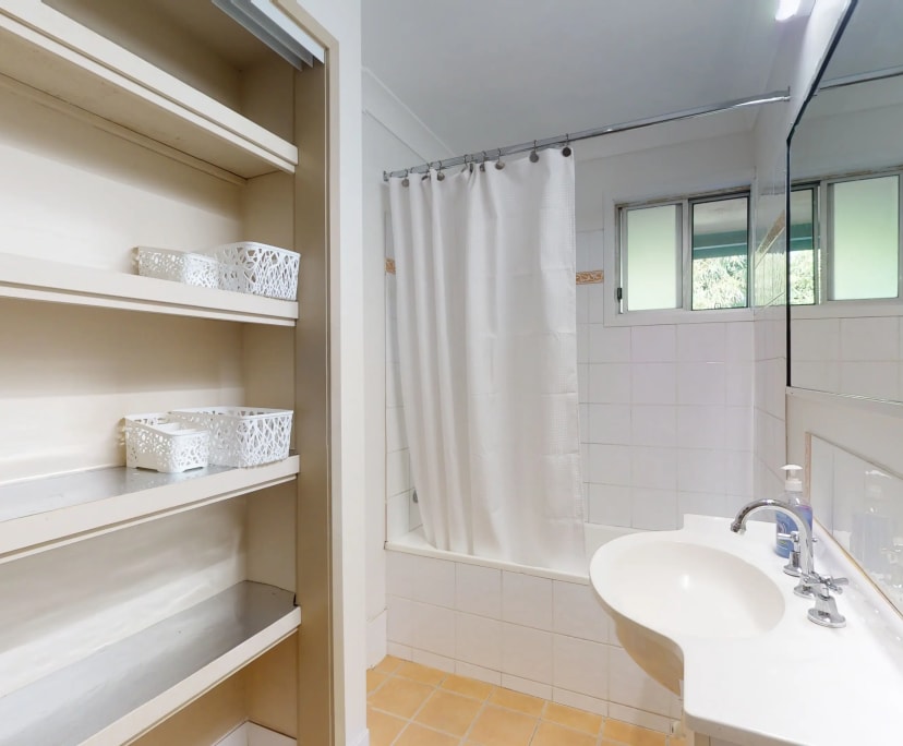 $255, Share-house, 4 bathrooms, The Range QLD 4700