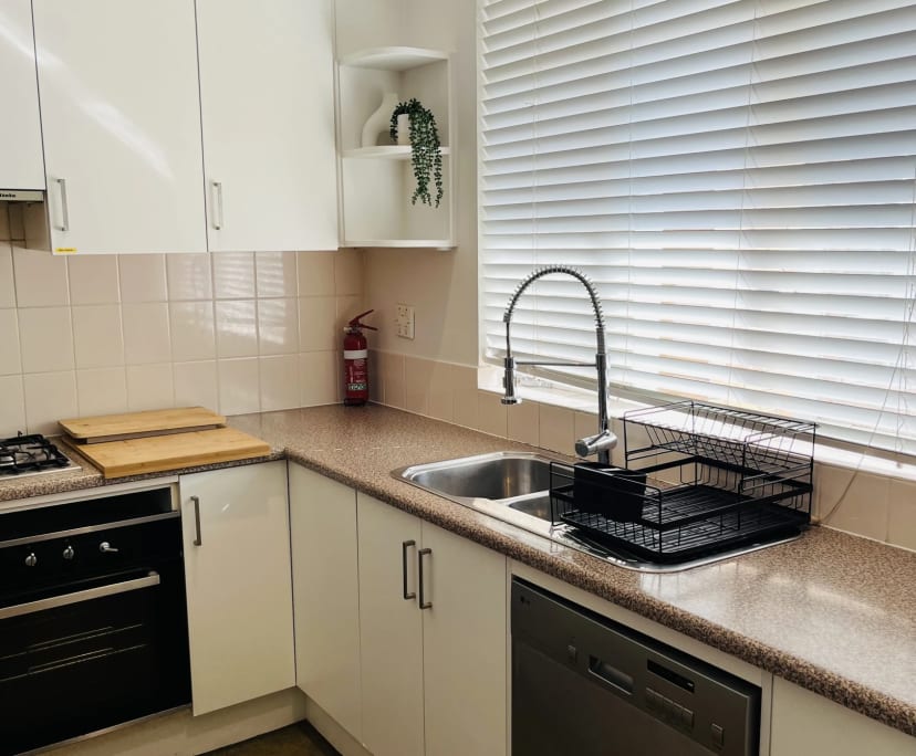 $340, Flatshare, 3 bathrooms, St Kilda VIC 3182