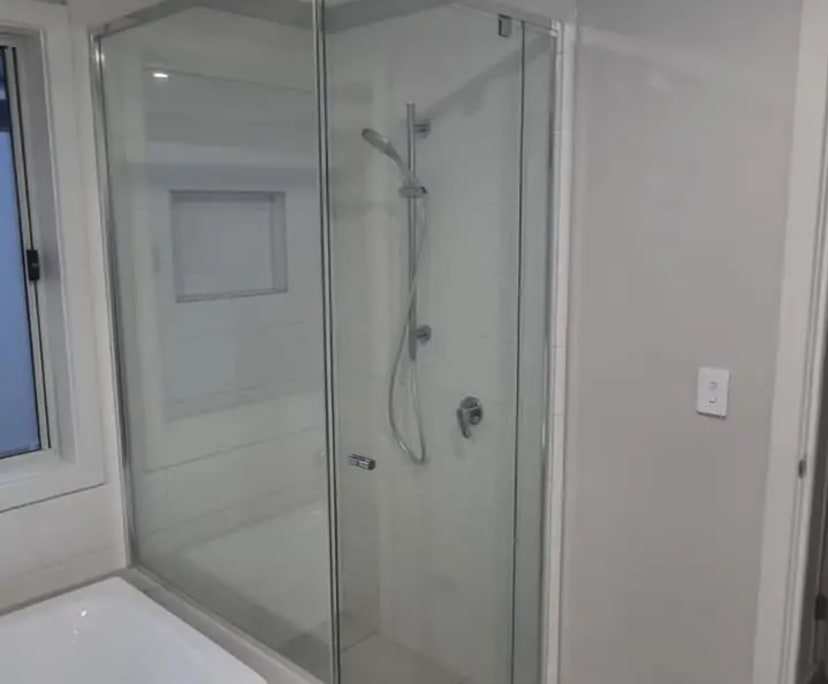 $350, Whole-property, 4 bathrooms, Springfield QLD 4300
