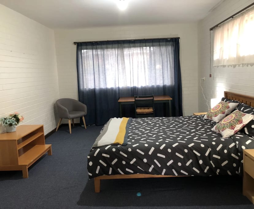 Whole property with 2 rooms for rent