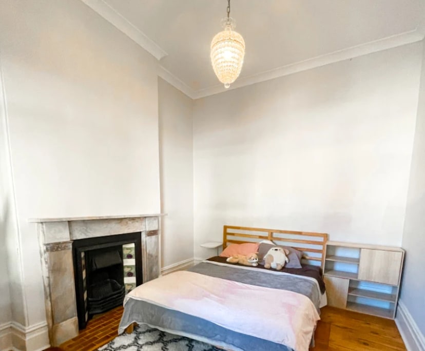 Furnished room in a share house