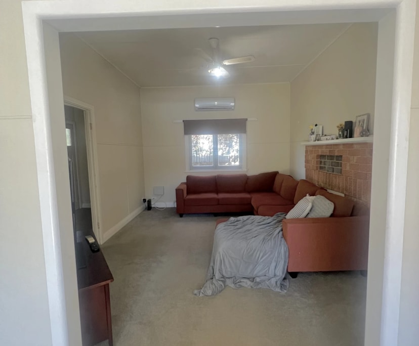 Unfurnished room in a share house
