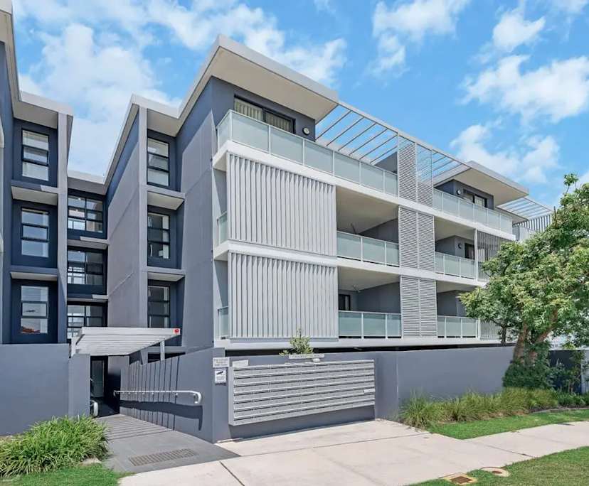 Whole property with 2 rooms for rent