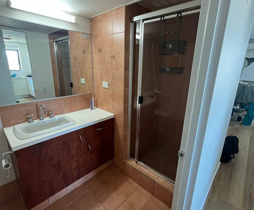 Unfurnished room with own bathroom