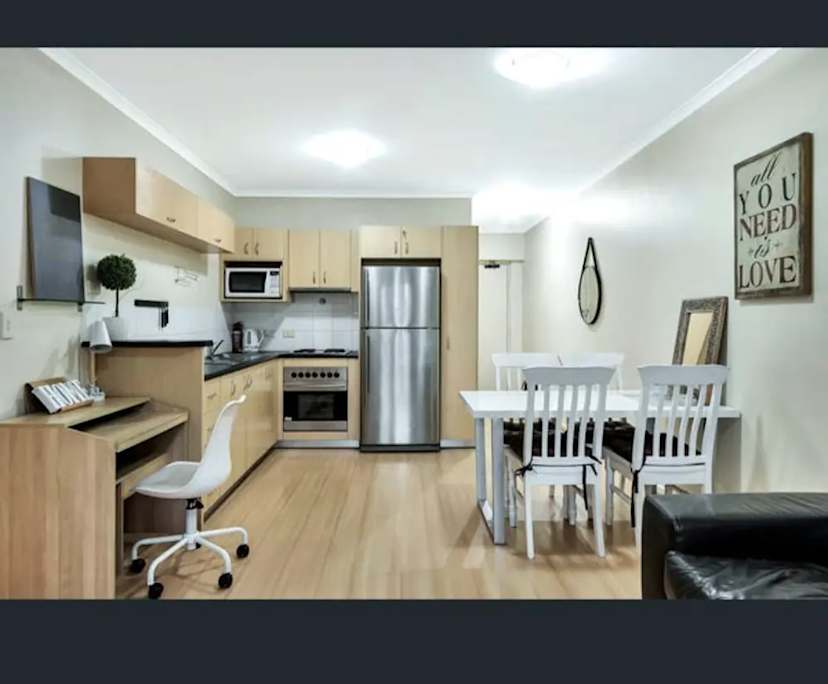 Furnished room in a flatshare